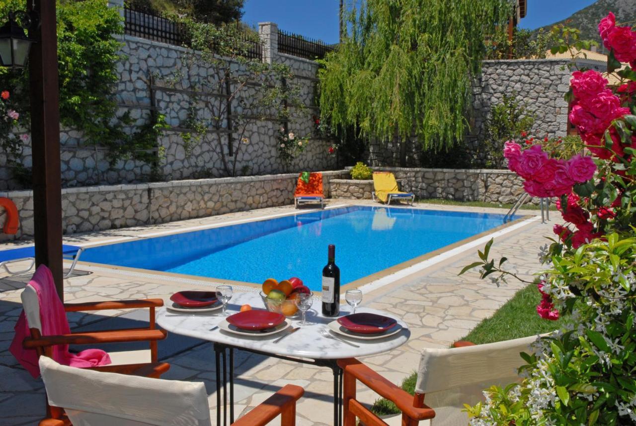 Lefkada By Omikron Selections * Vavkerí