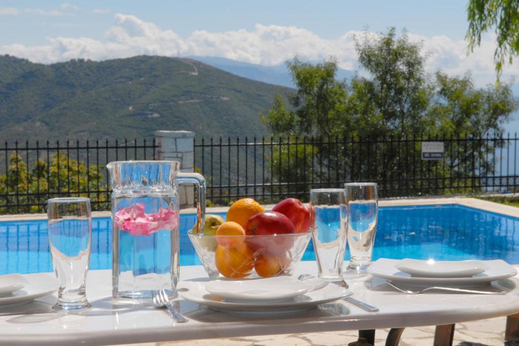 Lefkada By Omikron Selections * Vavkerí
