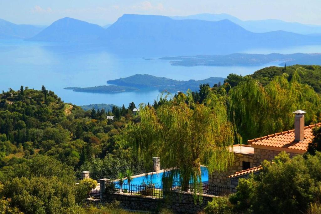Lefkada By Omikron Selections